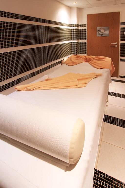 Bona Vita Hotel Golden Sands Ngoại thất bức ảnh
