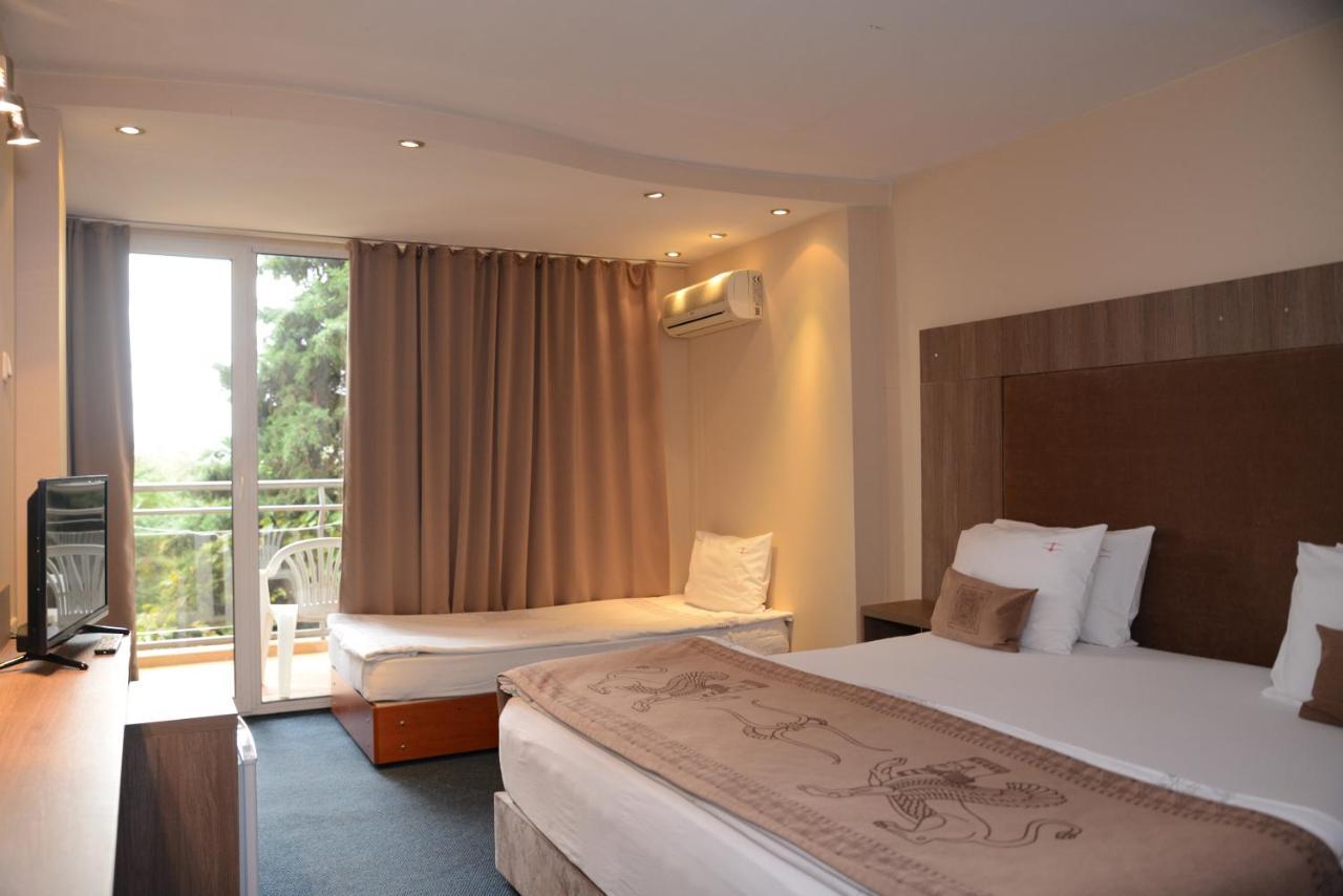 Bona Vita Hotel Golden Sands Ngoại thất bức ảnh