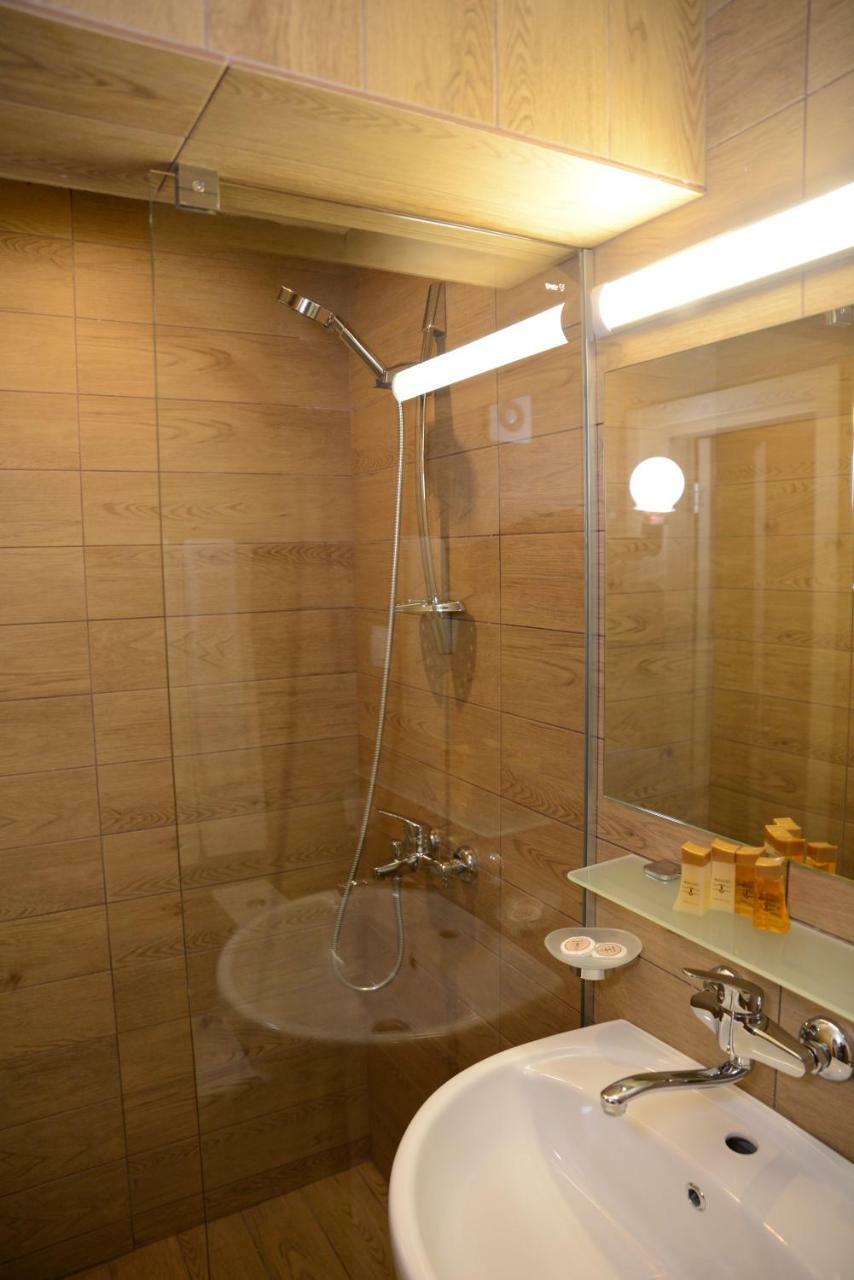 Bona Vita Hotel Golden Sands Ngoại thất bức ảnh