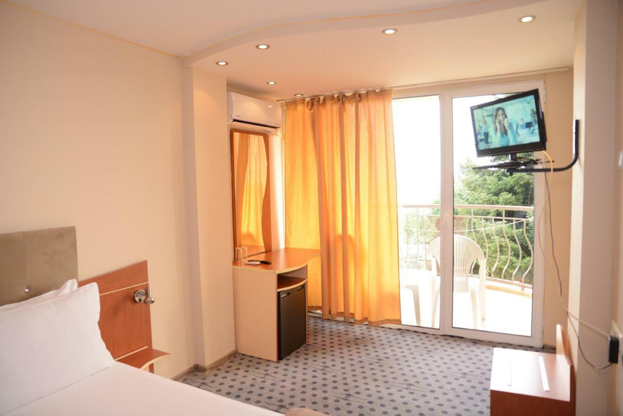Bona Vita Hotel Golden Sands Ngoại thất bức ảnh