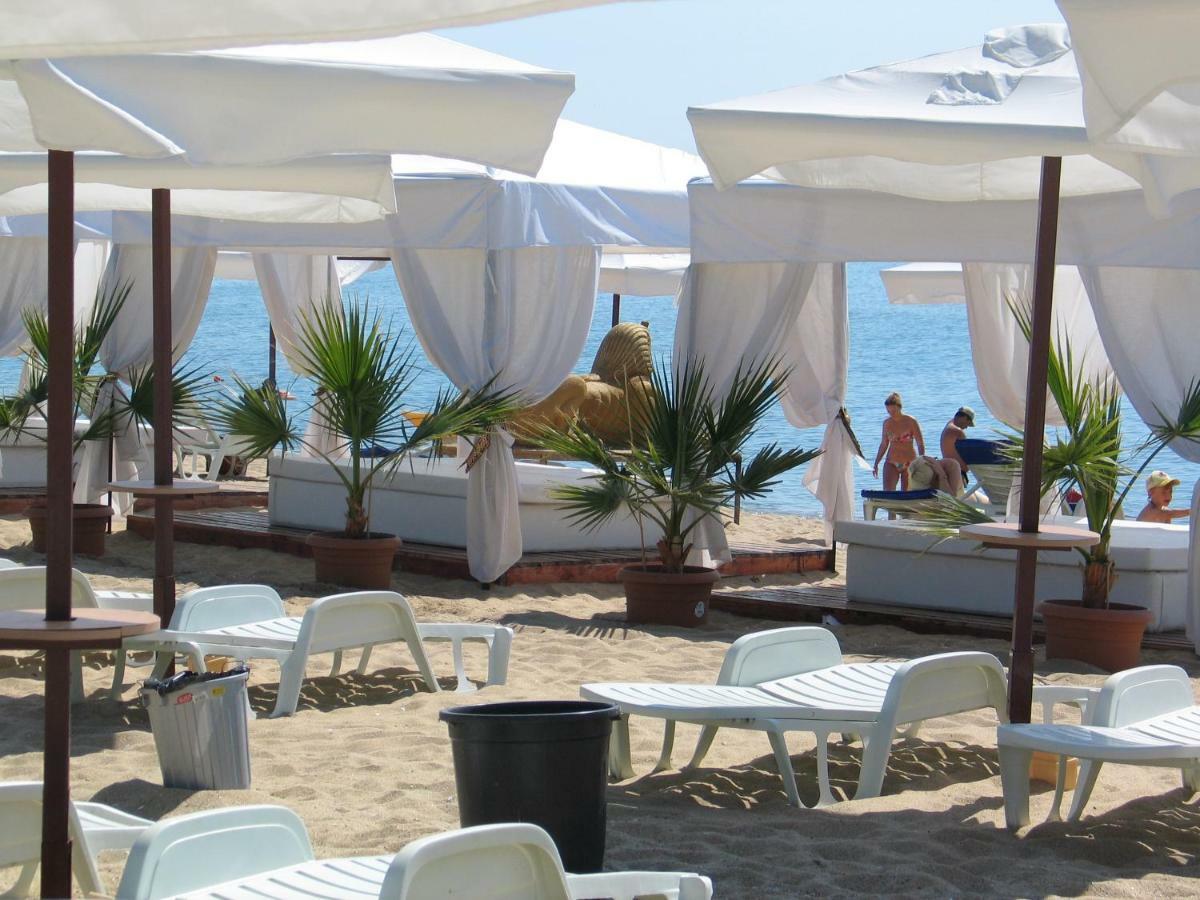 Bona Vita Hotel Golden Sands Ngoại thất bức ảnh